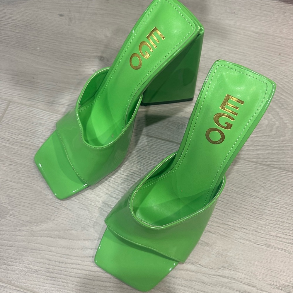 EGO Green Heeled Shoes Vibrant Style